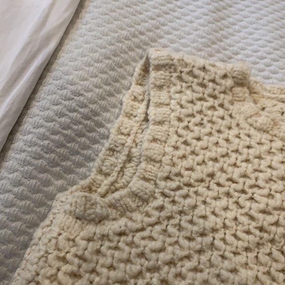 Sleeveless sweater - Picture 3 of 3